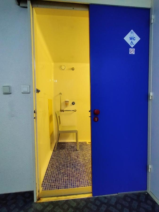 Hotel Thania Frontignan Luaran gambar